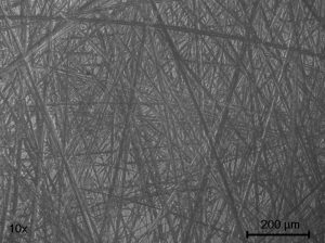 Konventionelles Mikroskopbild von Metalloberfläche